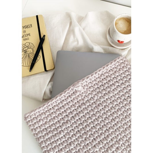 CROCHET LAPTOP SLEEVE